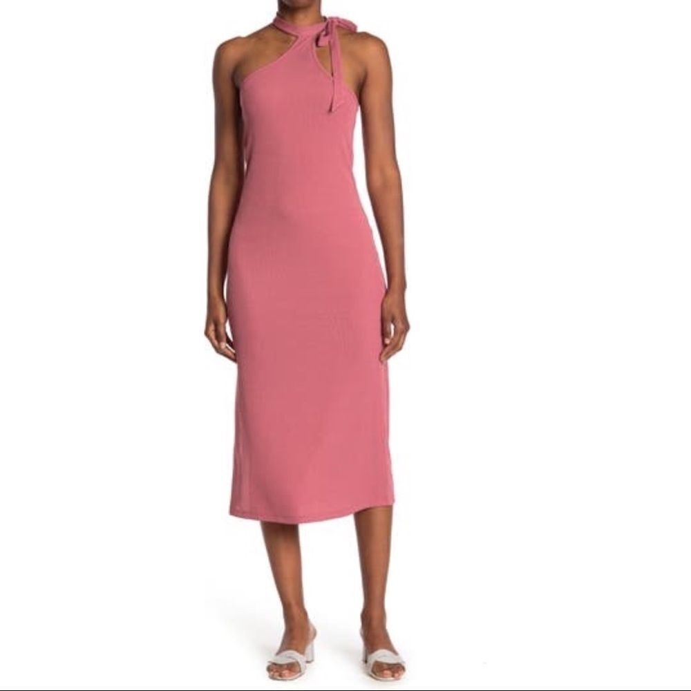 ✨ Tie Neck Midi Dress
19 COOPER✨